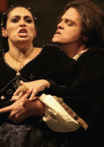 Juliana Daud in der Titelrolle neben dem Tenor Fernando Portari/Raul in der Aufführung 2005/HeiB