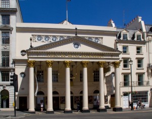 Das Haymarket Theatre in London/OBA/Wiki