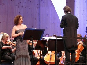 Strauss-Festival in Garmisch-Partenkirchen: Konzert  mit Juliane Banse und dem Rundfunk-Sinfonieorchester Prag, das unter der Leitung von Tomas Brauner /Foto Ilka Trautmann/Keisbote