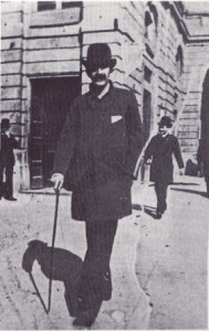  Alfredo Catalani vor der Mailänder Scala (OBA)