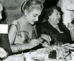 Maria Callas und Elvira de Hidalgo, Schülerin und Lehrerin Athen 1957/Petsalis Diomidis