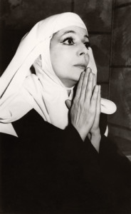 Denise Duval in ihrer Paraderolle der Blanche in den "Dialogues des Carmelites"/ EMI