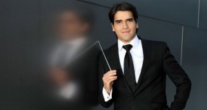 Der Dirigent Manuel Lopez-Gomez/ Ministero del Cultura
