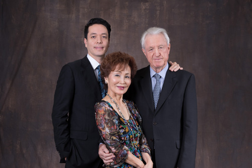 Klaus Heymann mit Ehefrau Takao Nishizaki und Sohn Henryk/©Emily Chu